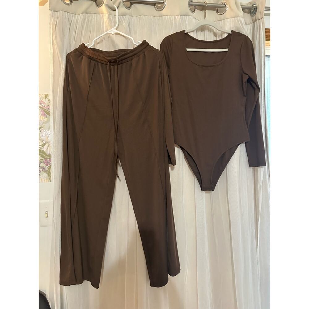 YOZY Brown Ribbed Bodysuit Set